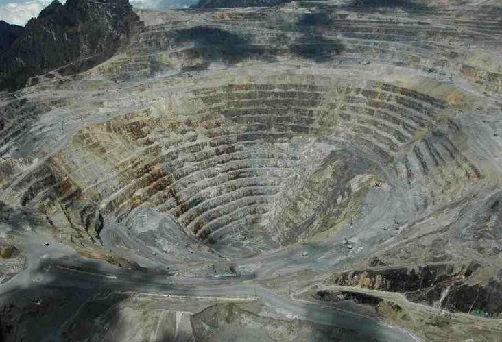世界三大金矿排行榜 第一名价值万亿，储存量达3451吨
